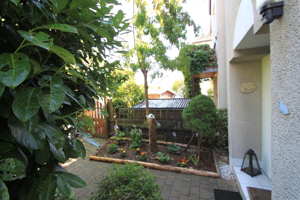 B&B Am See Koeln - Privatzimmer Oda fotoğraf