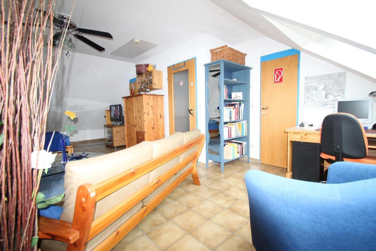 B&B Am See Koeln - Privatzimmer Oda fotoğraf