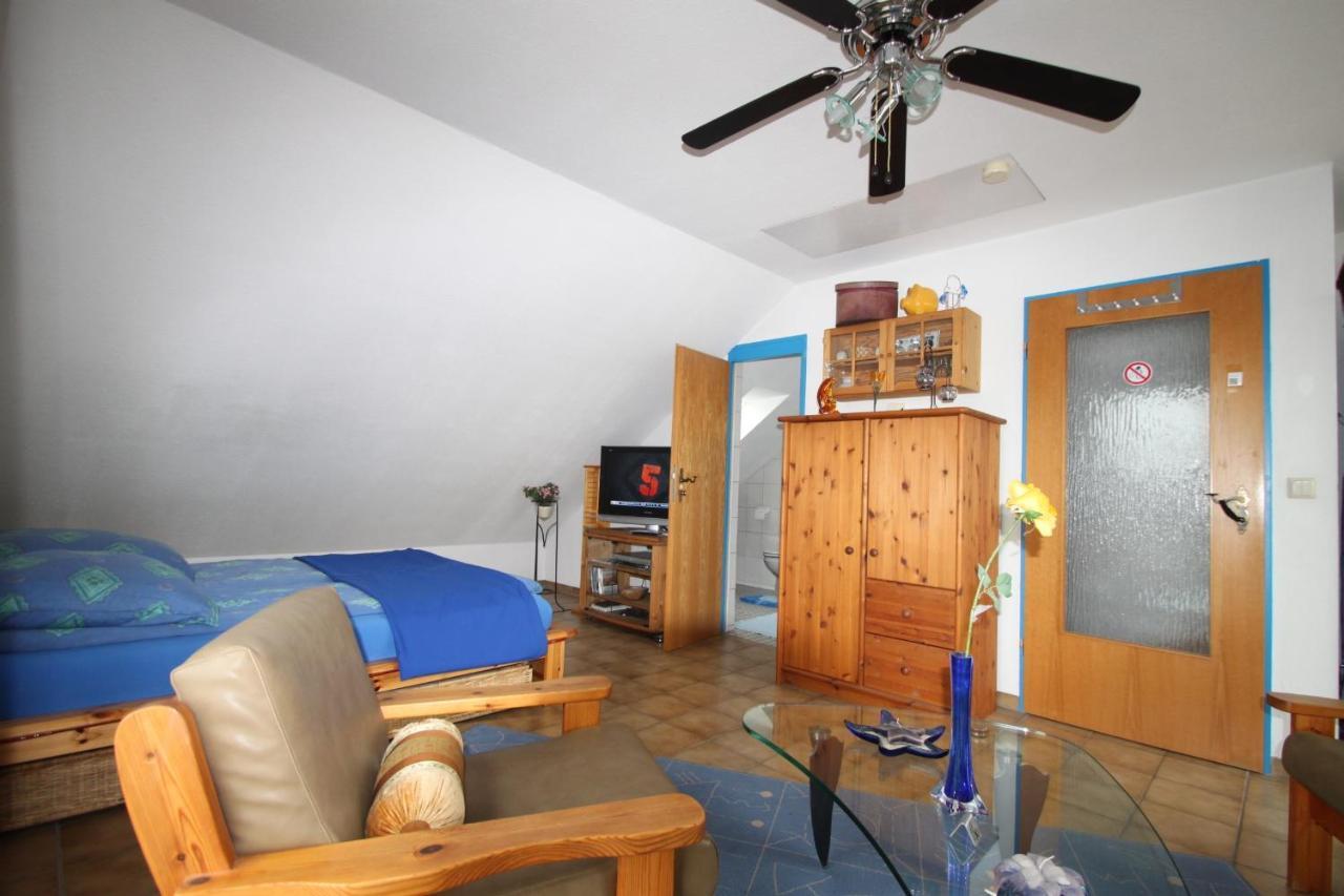 B&B Am See Koeln - Privatzimmer Dış mekan fotoğraf