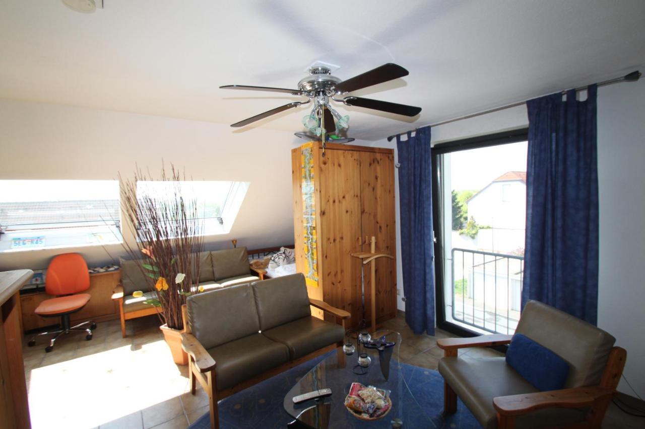 B&B Am See Koeln - Privatzimmer Dış mekan fotoğraf